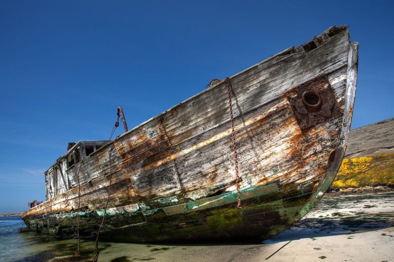 フォークランドの朽ち果てた戦艦