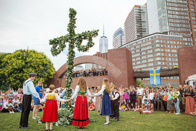 スウェーデンの祭：夏至祭