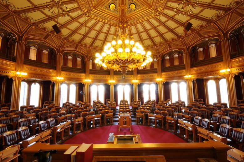 ノルウェー議会：1世紀以上に及ぶ少数民族への同化政策を謝罪