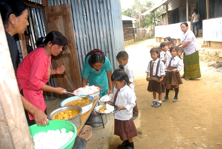 WHO: Establishing Global Standards for School Meals