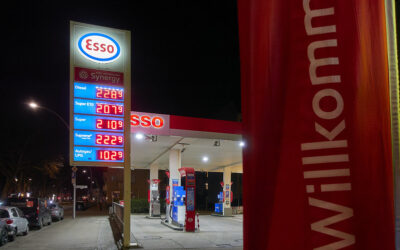 Oil companies profiting from war